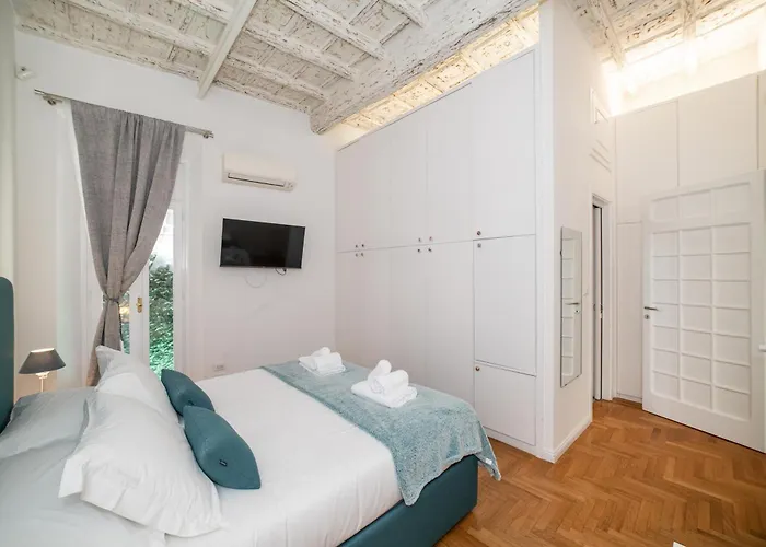 Campo De Fiori Apartment *