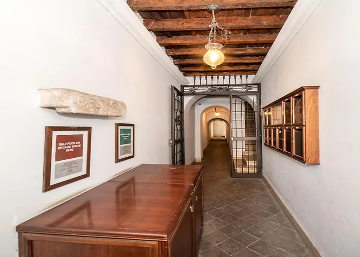 Campo De Fiori Apartment *